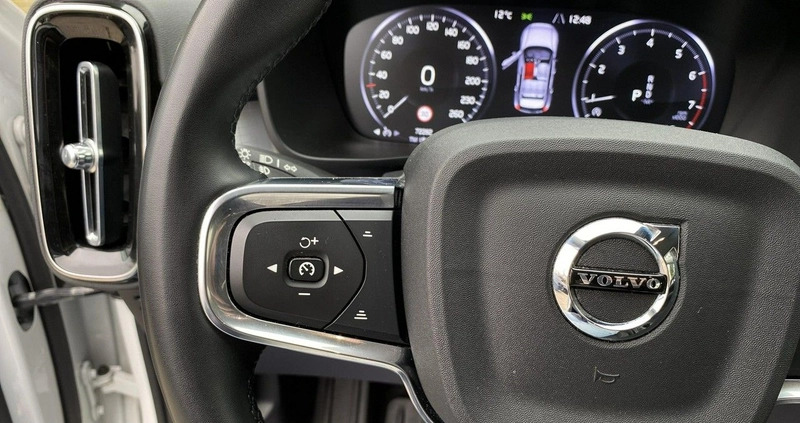 Volvo XC 40 cena 129900 przebieg: 72000, rok produkcji 2021 z Szczytno małe 326